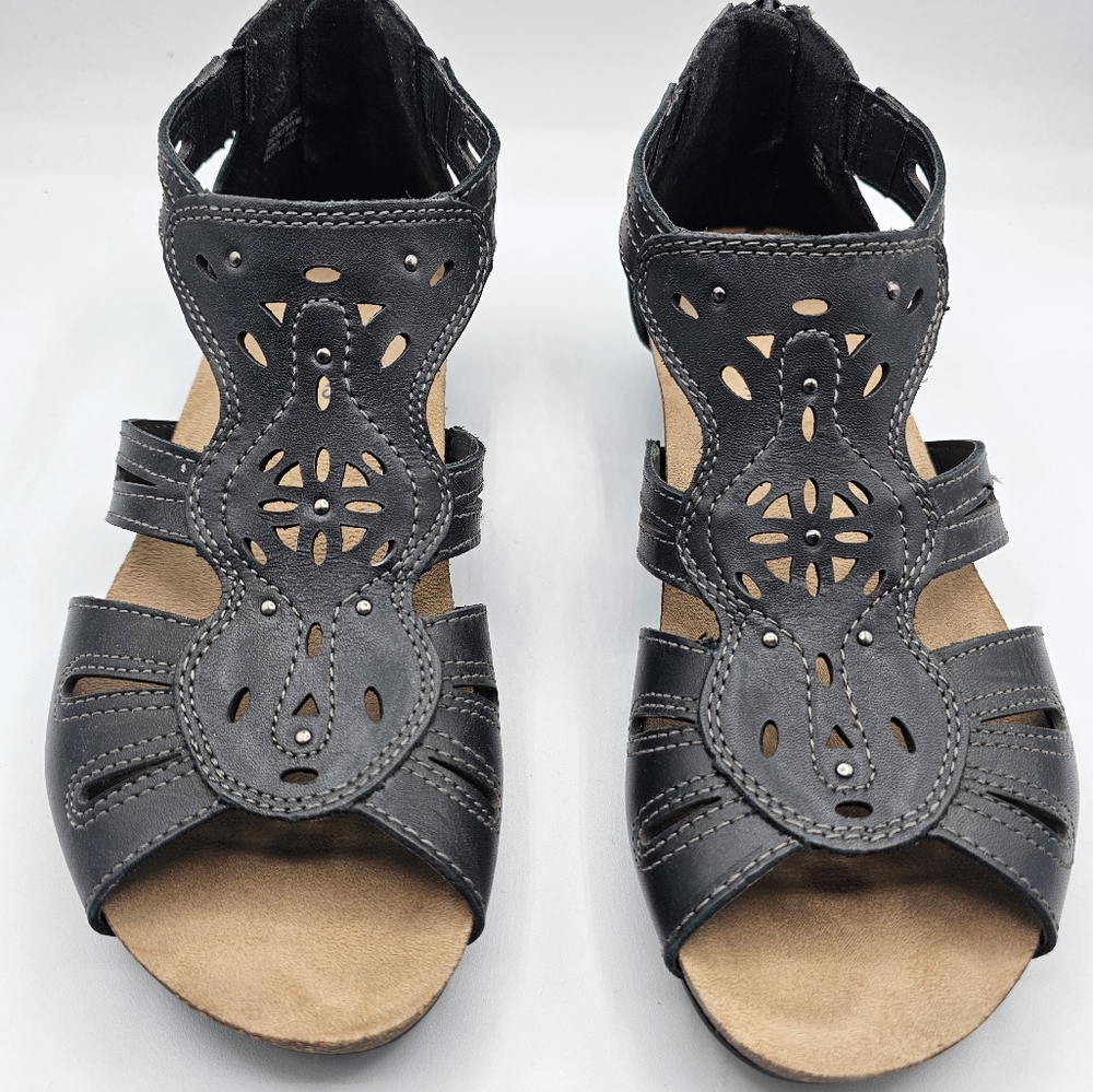 Women’s Black Cutout Leather Sandals - Picture 2 of 14